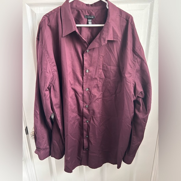 VanHeusen button down - Picture 2 of 4